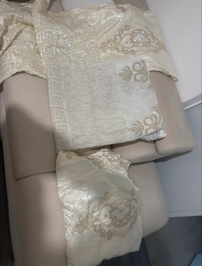 Rideau de salon neuf doré, blanc et beige avec perles - photo numéro 2