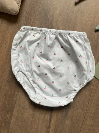 Bloomer culotte short bébé jacadi motif cerise