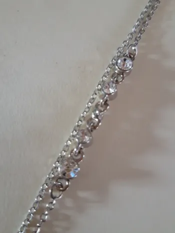 Bracelet fin double rang et strass