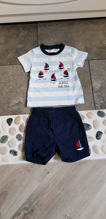 Ensemble bébé garçon taille 6 mois