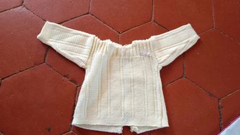 Brassière en laine 3 mois