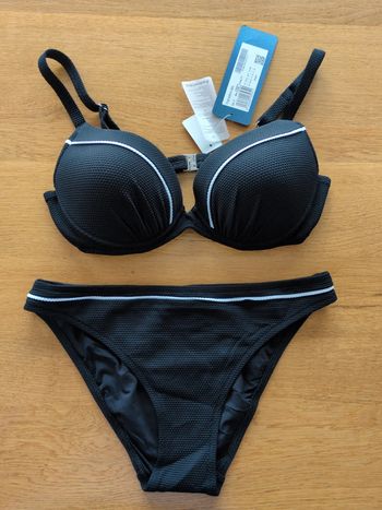 Maillot de bain noir neuf T38