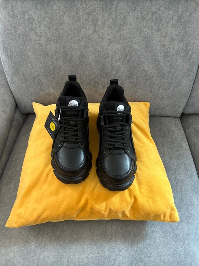Basket Buffalo noires