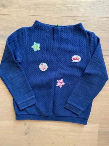 Pull bleu