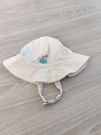 Chapeau été 1 mois - 41 cm