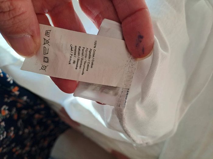 T-shirt fille 16 ans biloo 1 micro tache sous l'aisselle ne se voit pas - photo numéro 6
