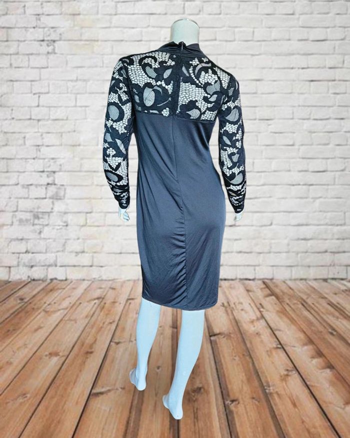 Robe noire - photo numéro 3