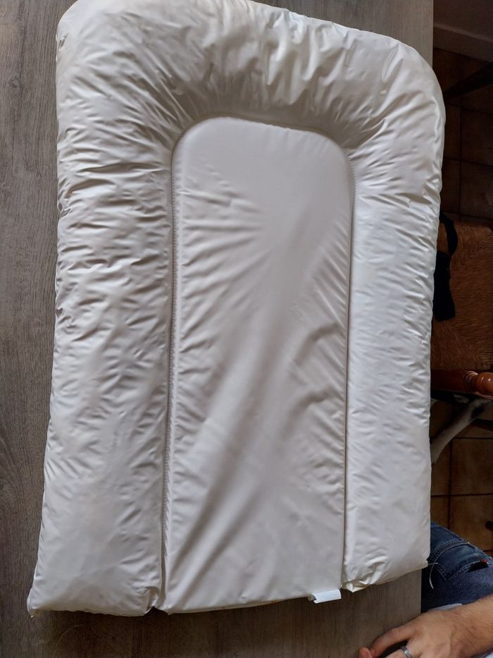 Un matelas a langer - photo numéro 2