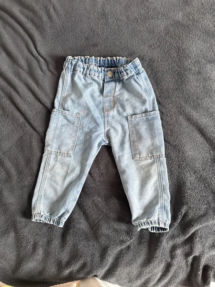Jean H&M bébé 12/18 mois