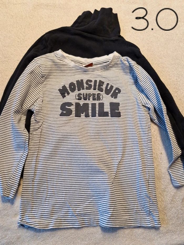 Tee-shirt short et sous pull 5ans.