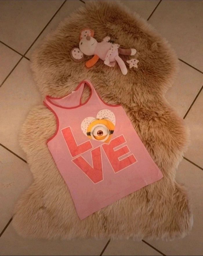 Debardeur rose les minions 8 ans