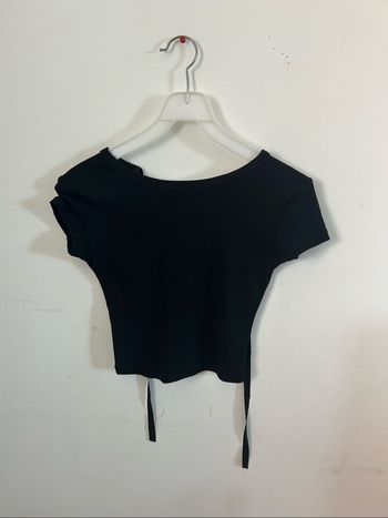 Tee-shirts court