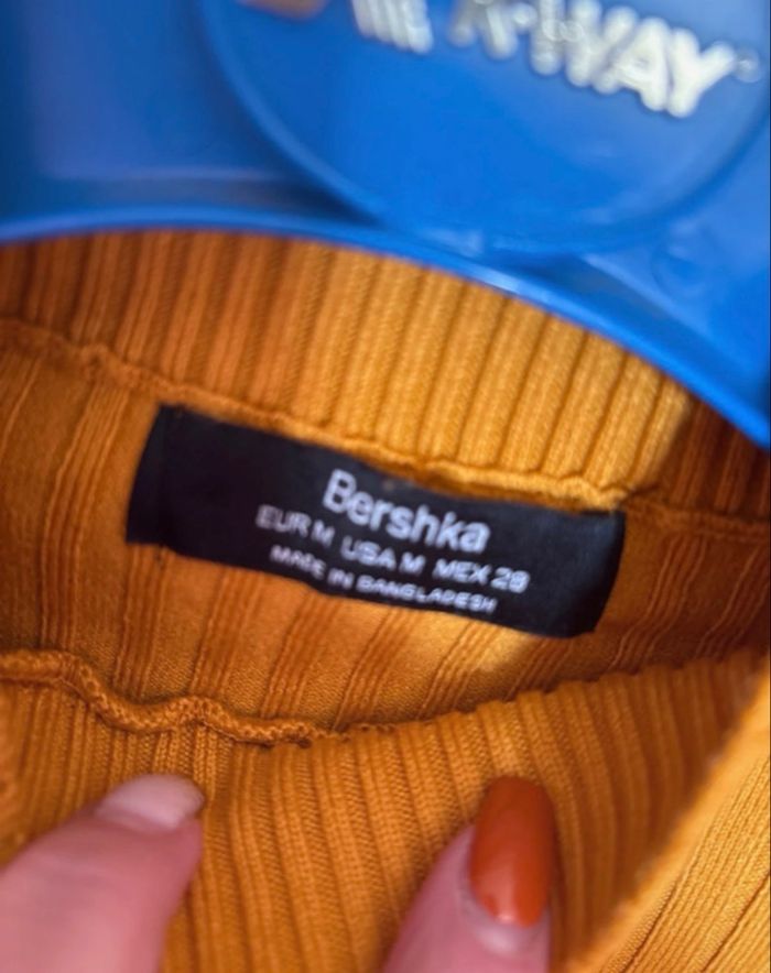 Haut taille M Bershka - photo numéro 4