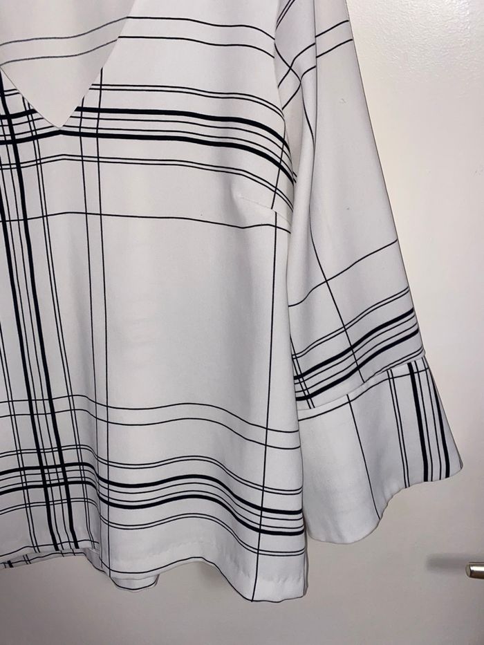 Blouse H&M blanche et noire - photo numéro 4