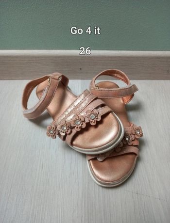 Sandales rose gold Go 4 it taille 26 pied large ou fins
