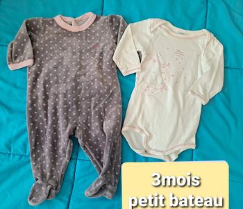 lot petit bateau pyjama velours et body 3mois
