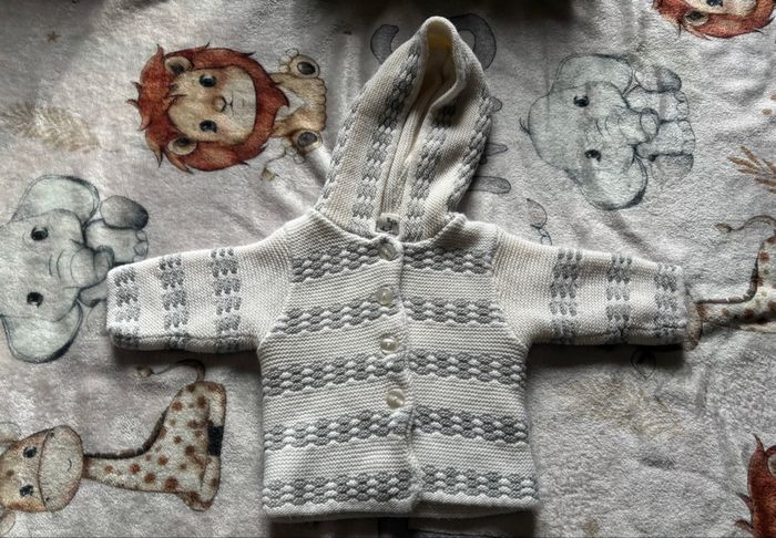 Gilet à laine à bouton taille 1 mois