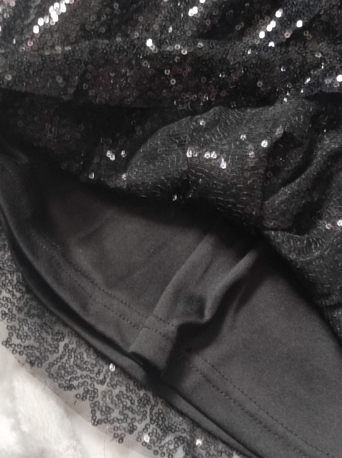 Robe à sequins taille M - photo numéro 5