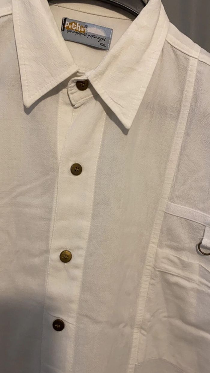 Chemise blanche - photo numéro 2