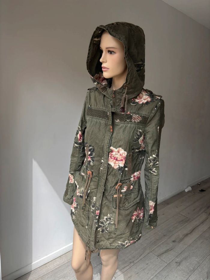 Veste khujo avec capuche modèle à fleurs - photo numéro 2