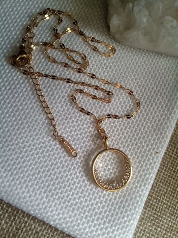 Collier cercle zircons en acier inoxydable