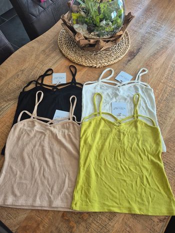 Lot de 4 Débardeurs Femme Taille M/38