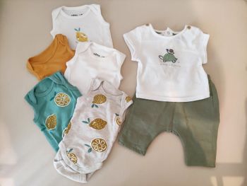Lot vêtements bébé 1 mois
