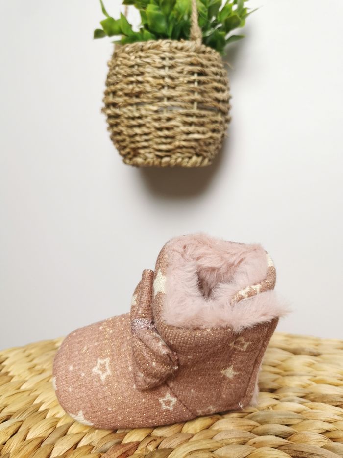 Chaussons fourrés vieux rose motifs étoiles Lupilu Pointure 16/17 - photo numéro 3