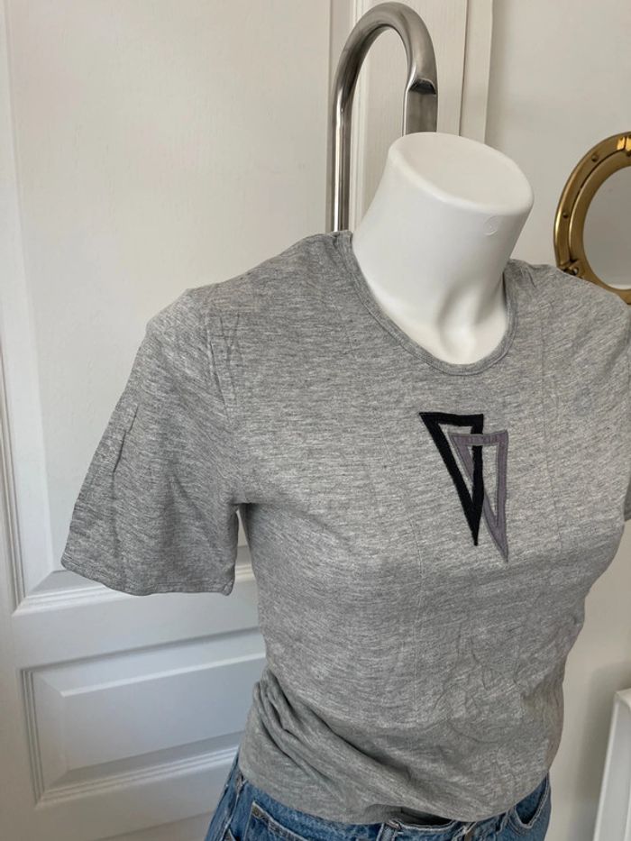 T-shirt gris - photo numéro 3