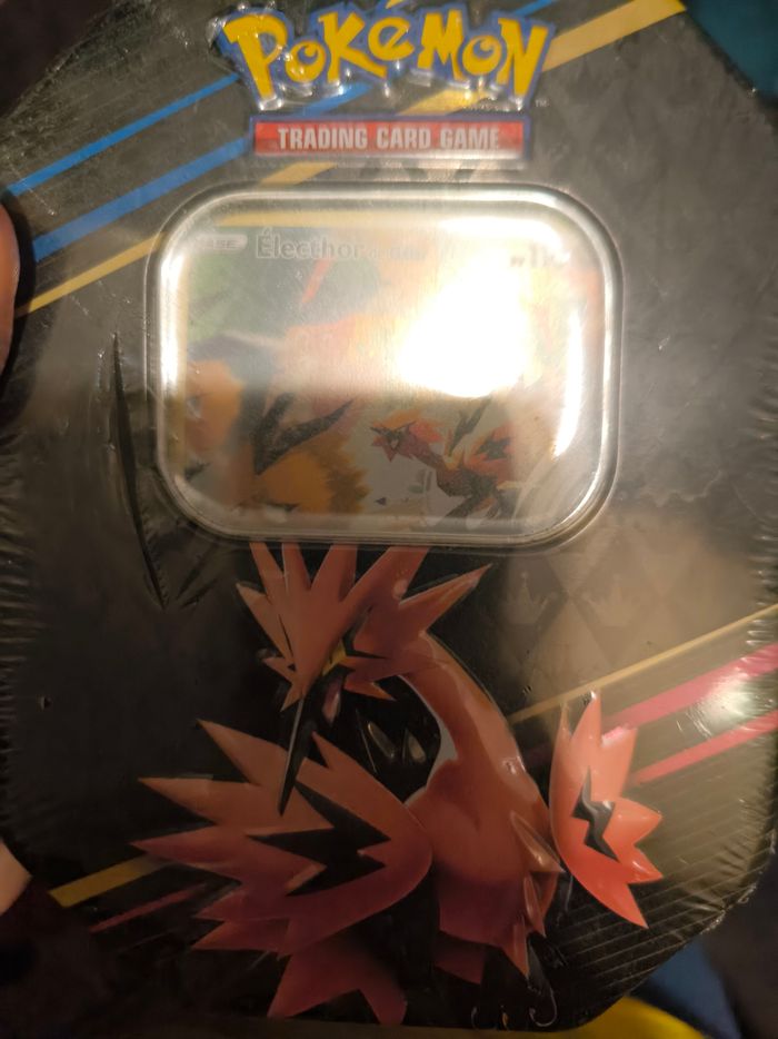 Pokebox coffret boîte métallique Pokémon electhor de galar Zénith suprême AB prix ferme