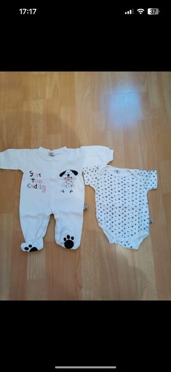 Ensemble body et pyjama