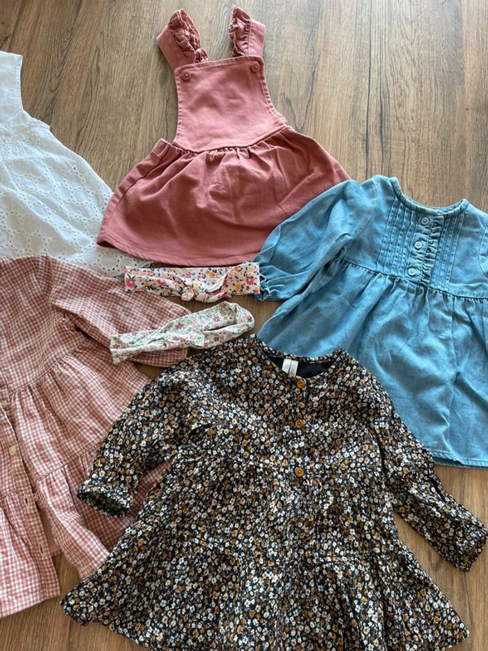 Lot de robes 6 mois + 2 bandeaux - photo numéro 3