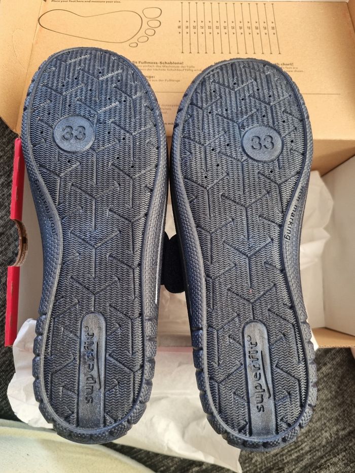 Chaussons neufs superfit - photo numéro 2
