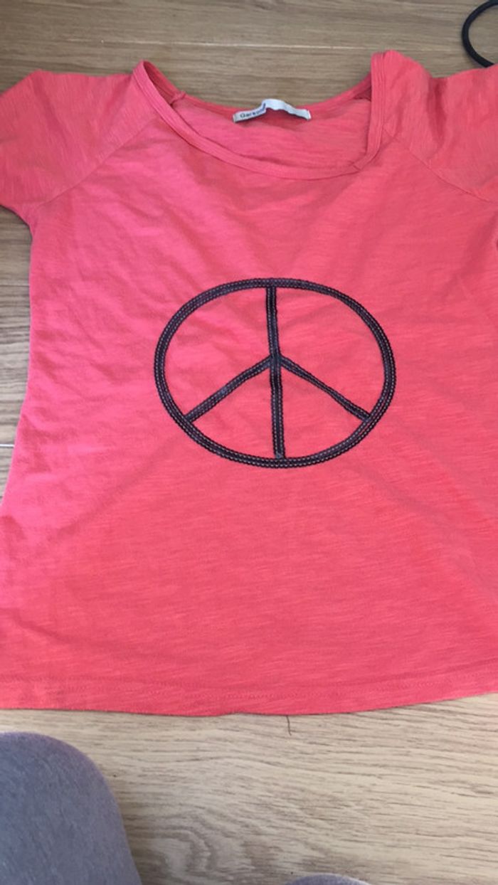 Teeshirt saumon corail taille S plutôt M peace - photo numéro 4