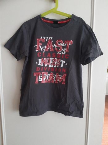 T shirt by kool