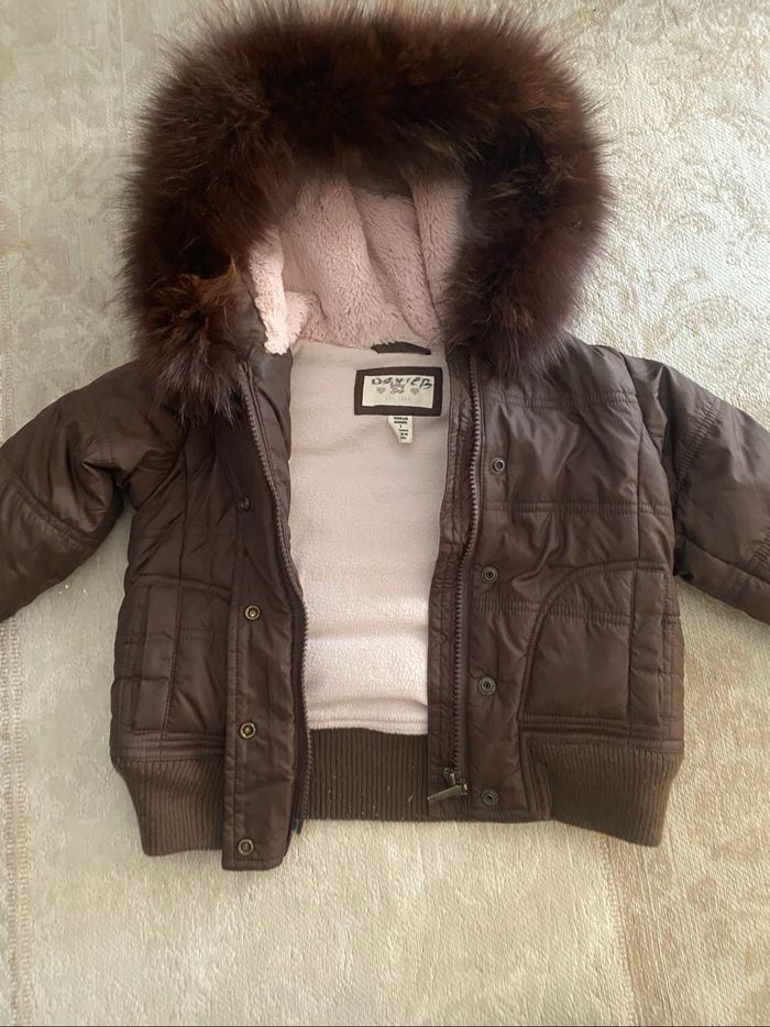 Doudoune chaude Gap avec capuche amovible fourure 3 ans