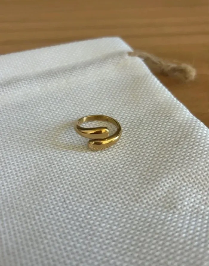 Bague doree Louyetu - photo numéro 3