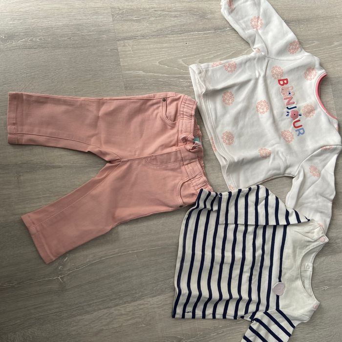Pantalon et 2 sweat