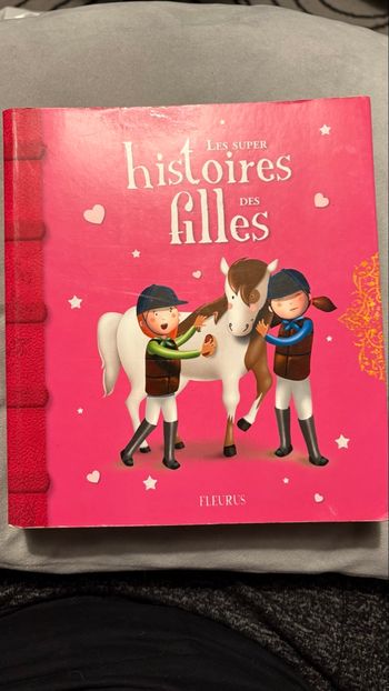 Livre avec plein d’histoire
