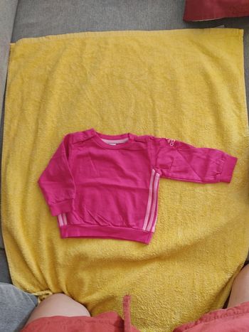 Pull rose adidas 6 mois