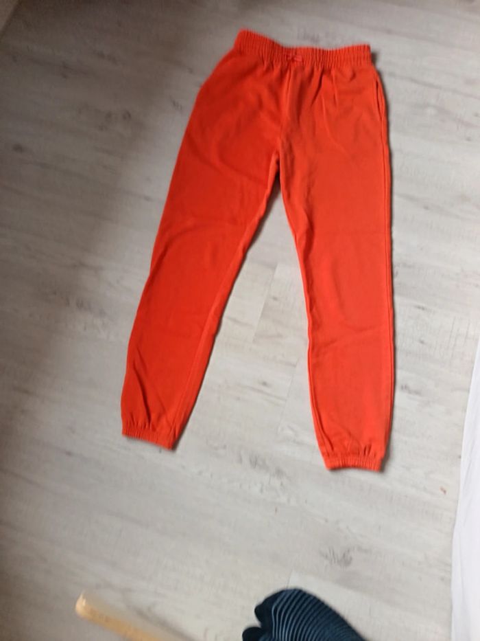 Pantalon de jogging orange taille 16 ans équivalent à du S - photo numéro 2