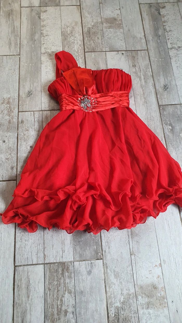 Magnifique robe dolce vitæ taille 38 mais convient à un 34 en très bon état - photo numéro 3