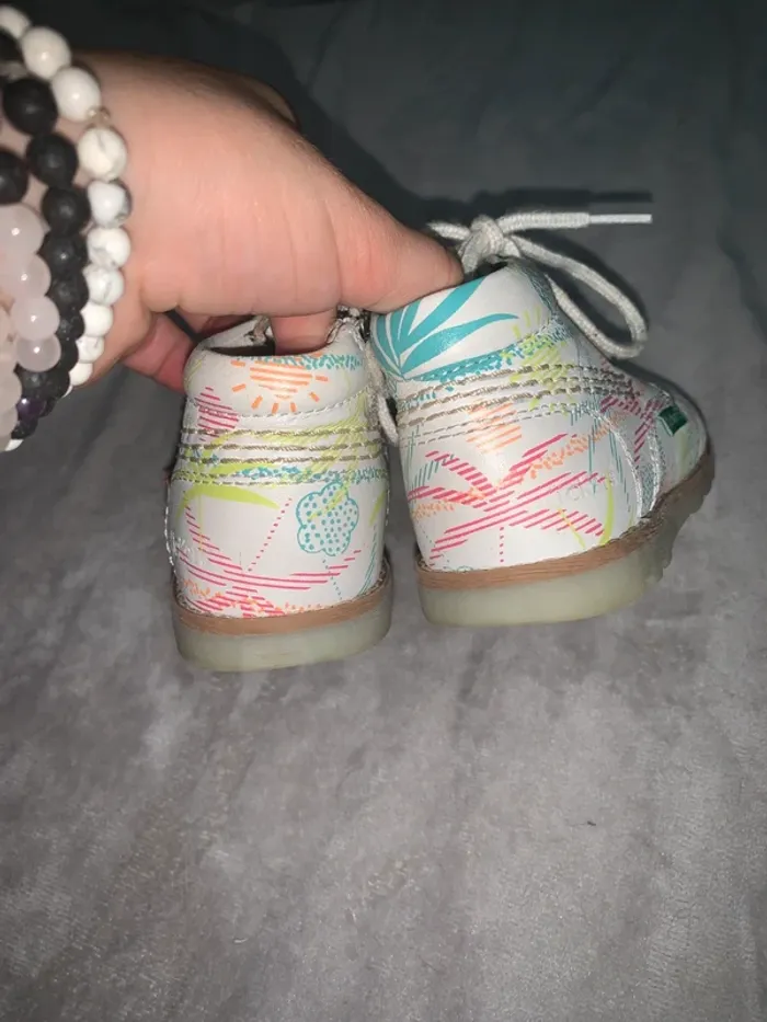 Chaussures bébé Kickers motif multicolore vintage - photo numéro 5