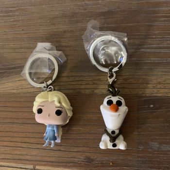 Lot de 2 porte-clés pocket pop la Reine des Neiges