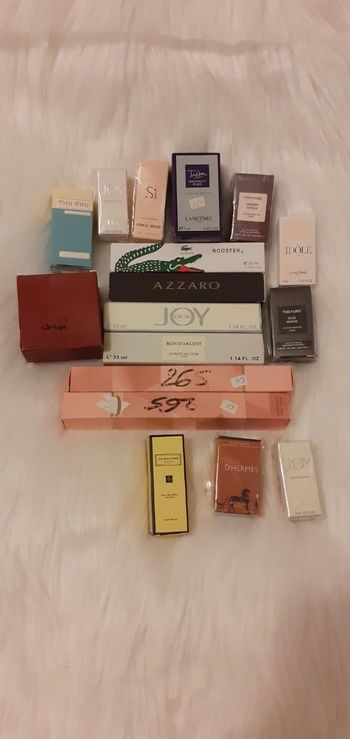 Lot de 17 parfums