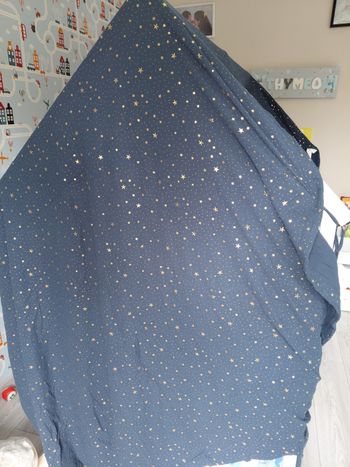 Toile de lit cabane avec pochette de rangement