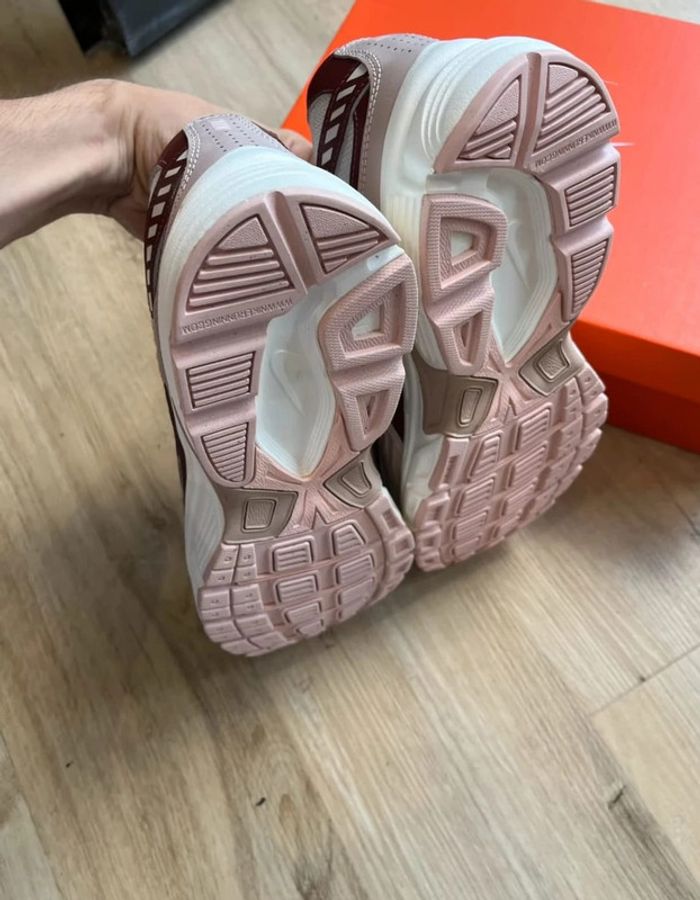 Nike Initiator Rose Blanc 44,5 Fluffy - photo numéro 4