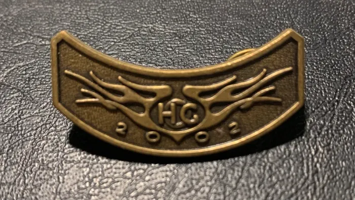Pin’s Harley Davidson HOG 2002