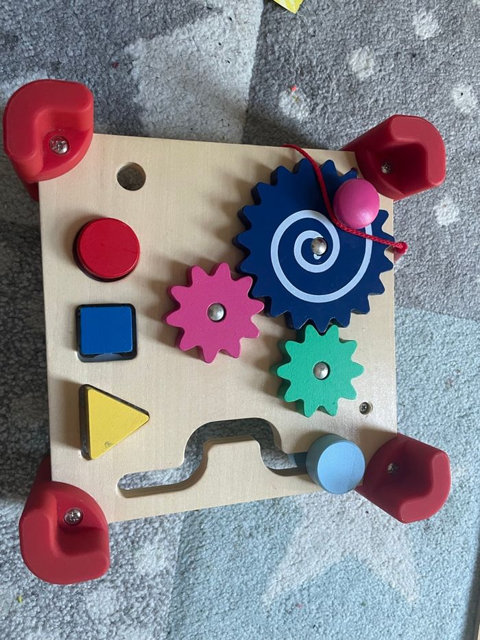 Jeu d’éveil oxybul