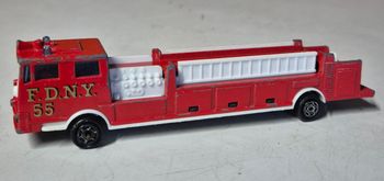 Majorette Pompier Grande Échelle n°319 1/86 FDNY 55 camion de pompiers vintage